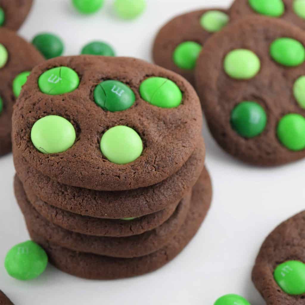 St. Patrick's Day desserts Chocolate Mint M&M Cookies